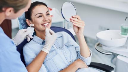 Siringa anestesia dentista