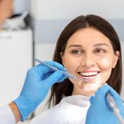 Siringa anestesia dentista